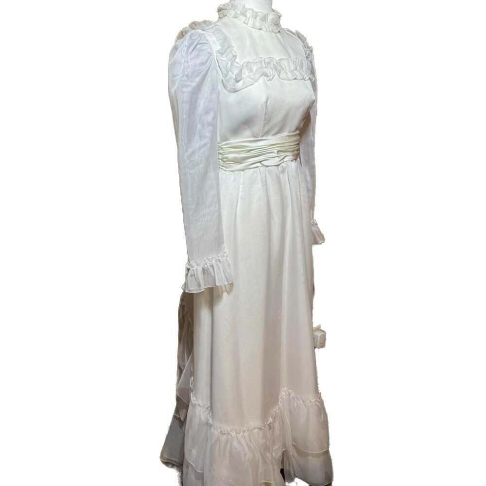 Vintage Emma Domb White Cottagecore Wedding Dress with Ruffles - Size 6
